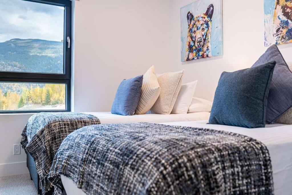 شقة Bluebird Daze By Revelstoke Vacations المظهر الخارجي الصورة