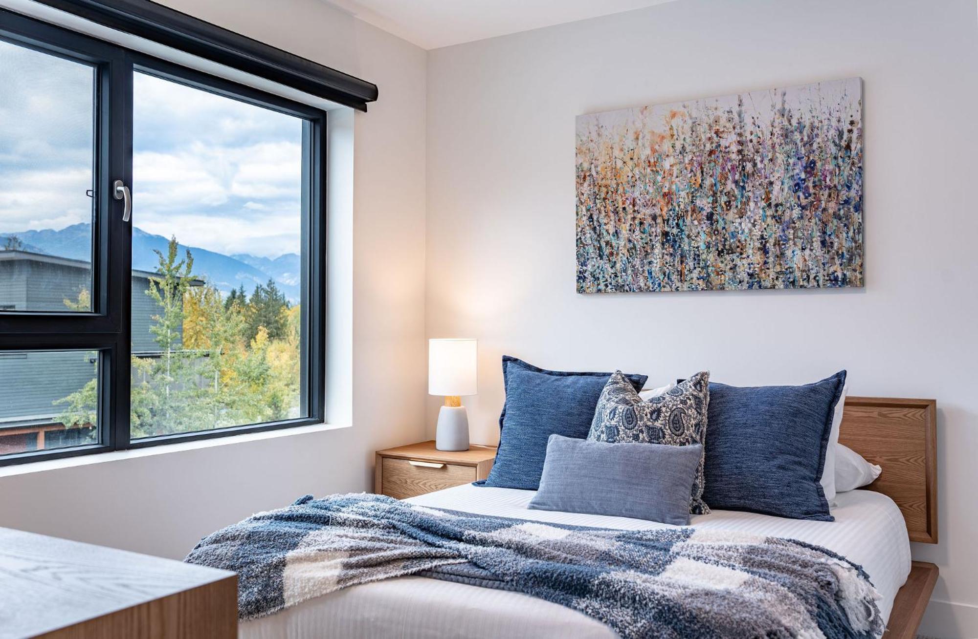 شقة Bluebird Daze By Revelstoke Vacations المظهر الخارجي الصورة